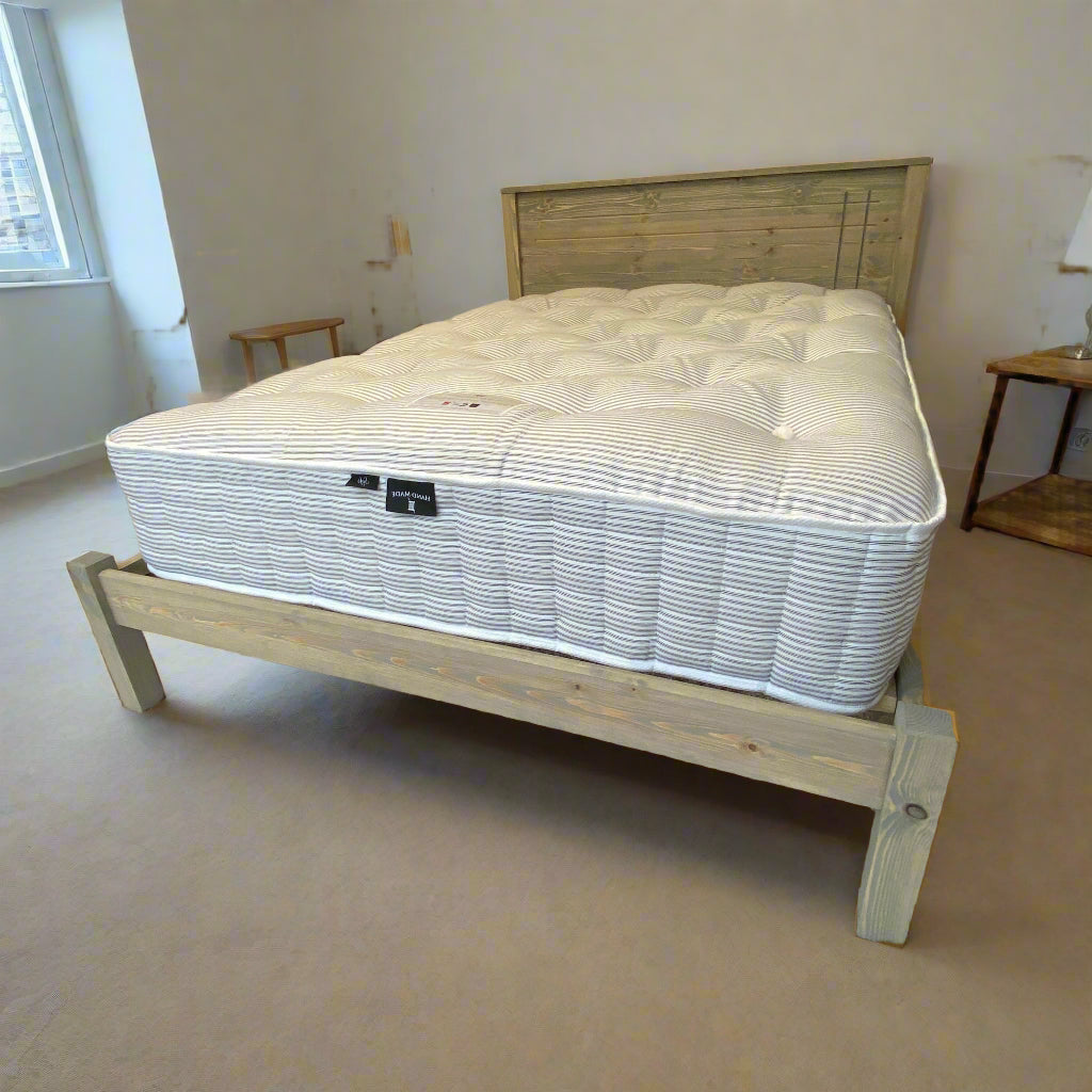 Roma Pine bedstead