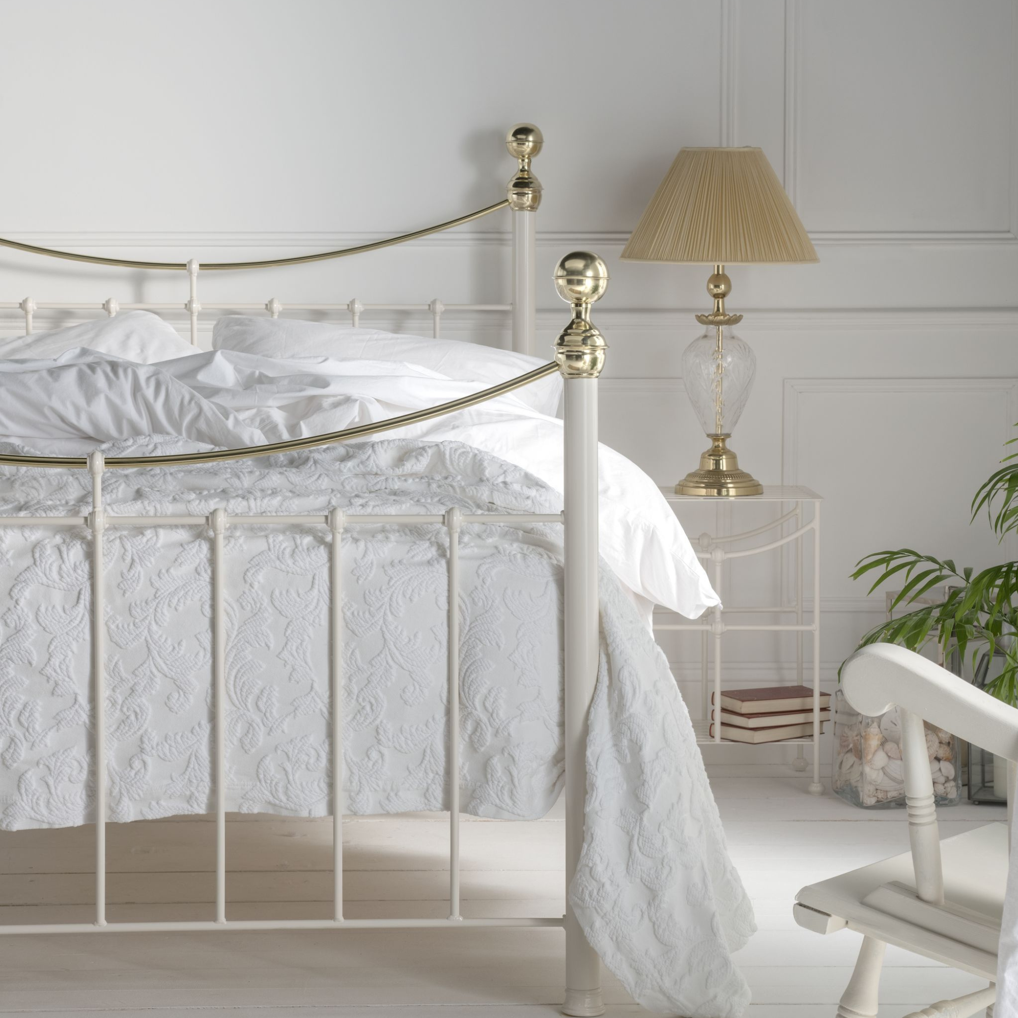 Victoria Bedstead