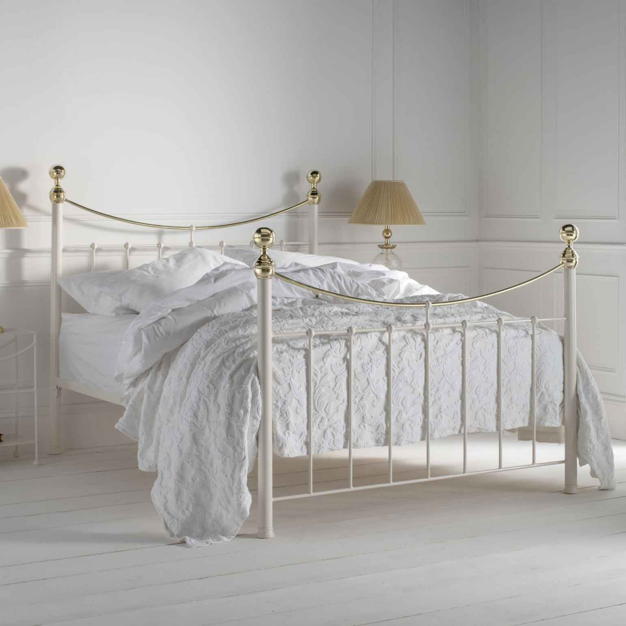 Victoria Bedstead