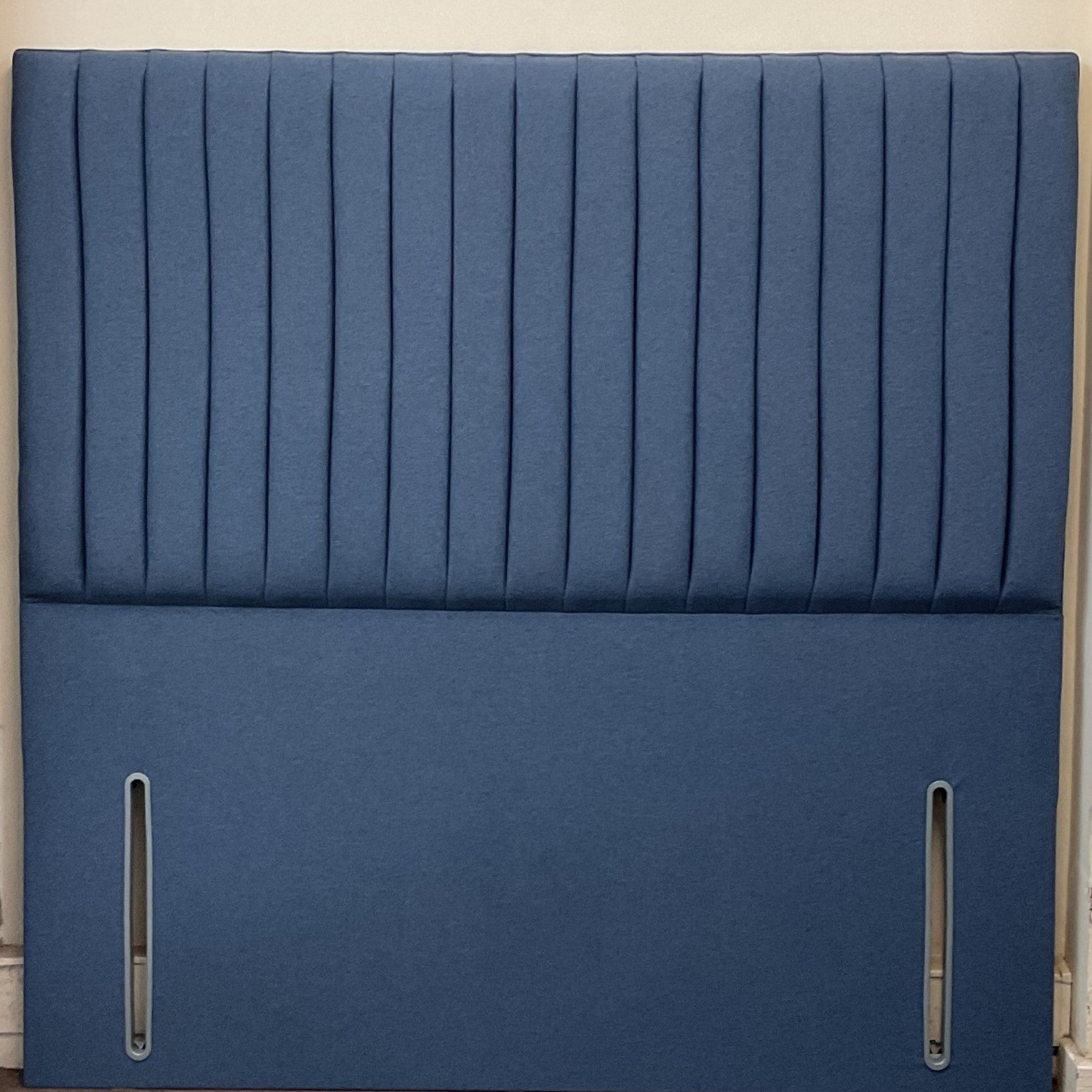 m r Daria Headboard