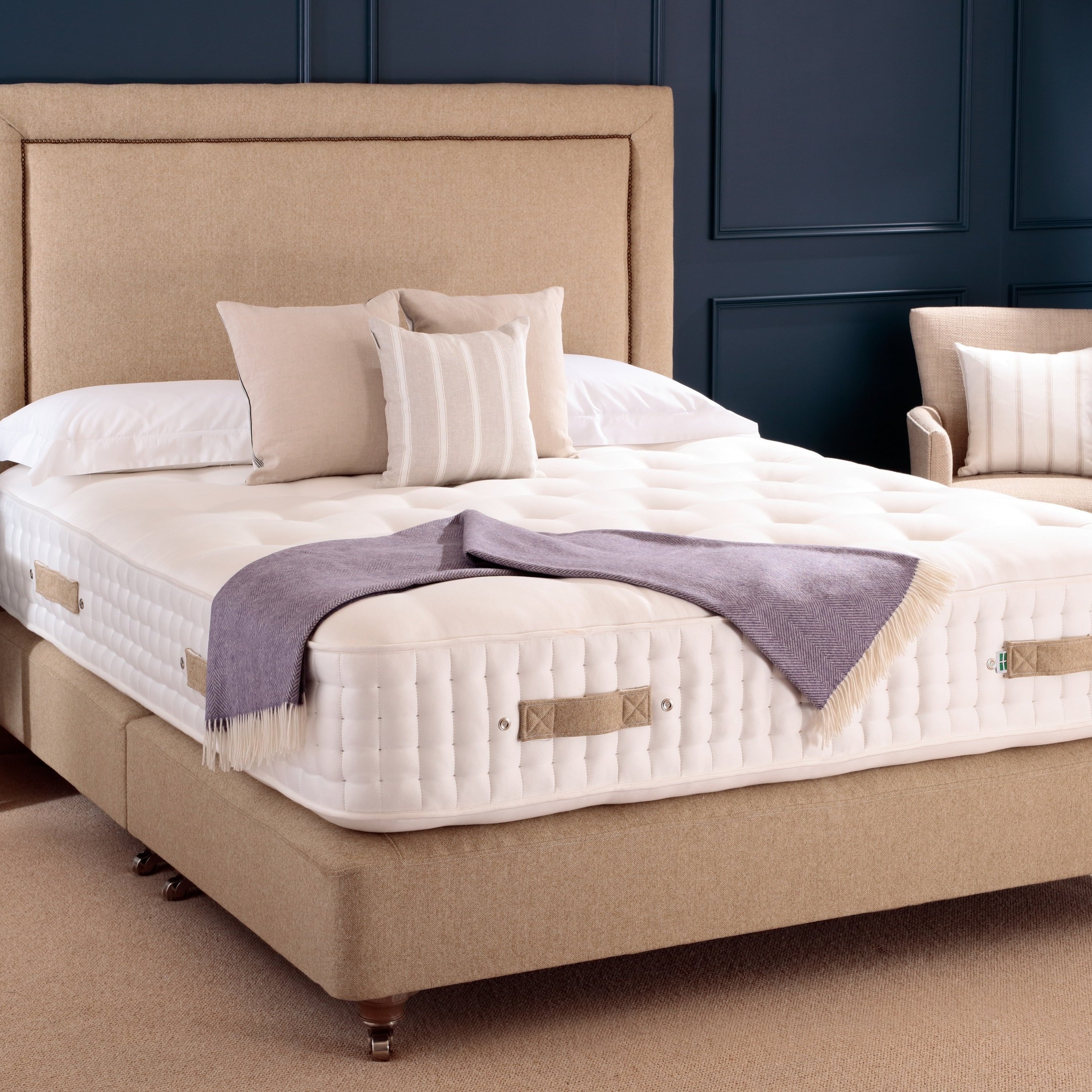 Bodiam 1500 Divan set